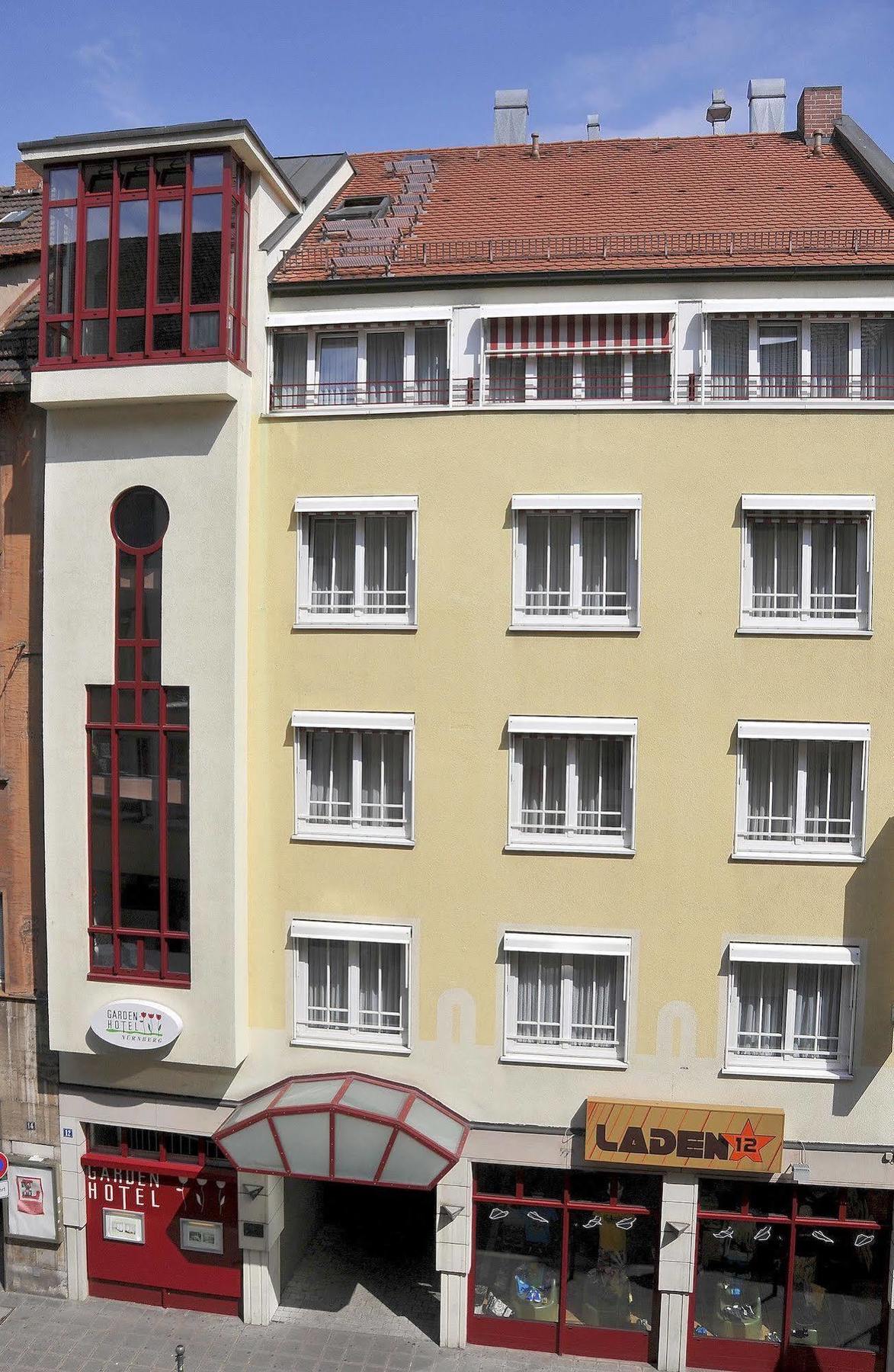 Garden Hotel 3*